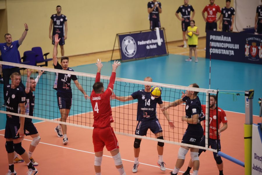 Dinamo a cucerit Super Cupa la volei masculin