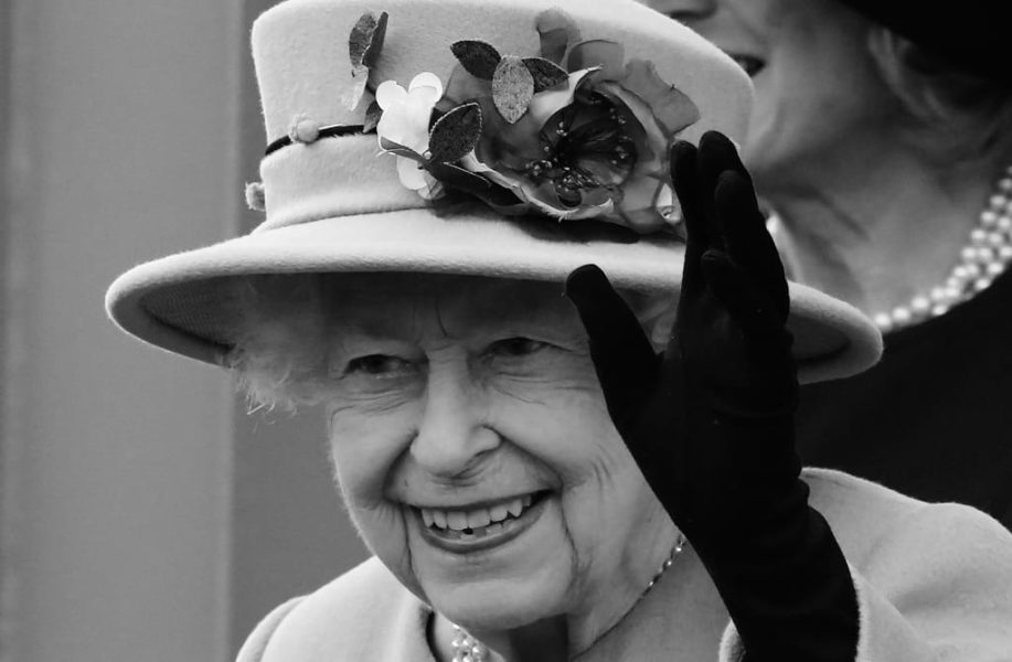 Britanicii își pot lua rămas bun de la Regina Elisabeta a II-a