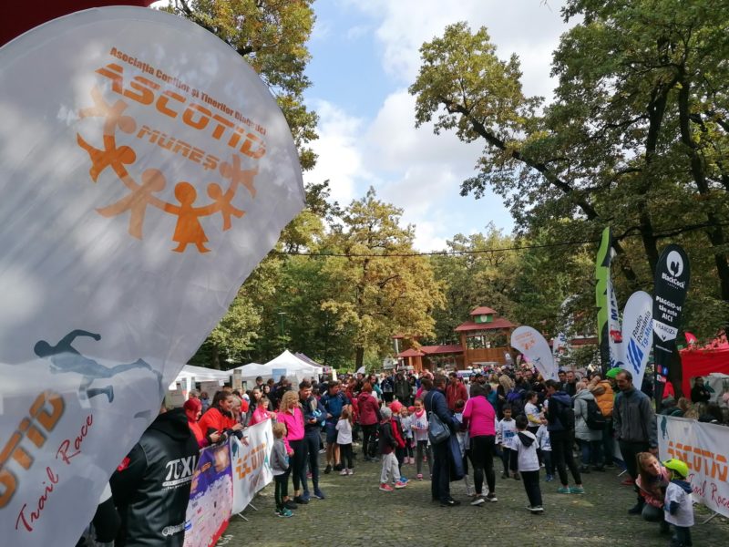 Mureş: Sute de participanţi la Ascotid Trail Race Mureş: Sute de participanţi la Ascotid Trail Race