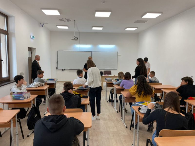 Exmatricularea elevilor care comit fapte grave de violenţă este susţinută de Federaţia Sindicatelor din Educaţie „Spiru Haret”