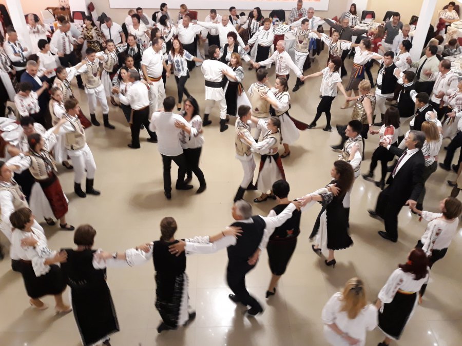 Balul costumului popular la Sfântu Gheorghe