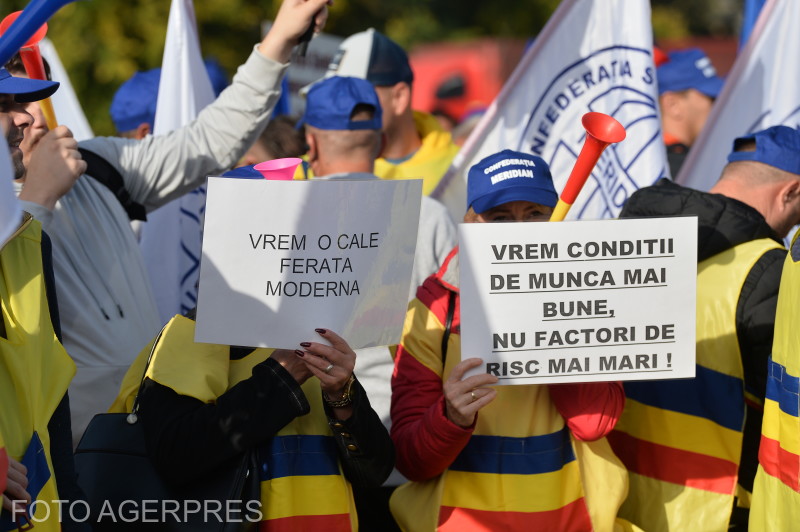 Pe 15 septembrie, ceferiștii organizează grevă de avertisment!