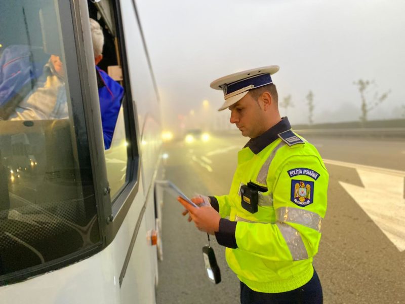 Zeci de permise reținute ieri în Mureș
