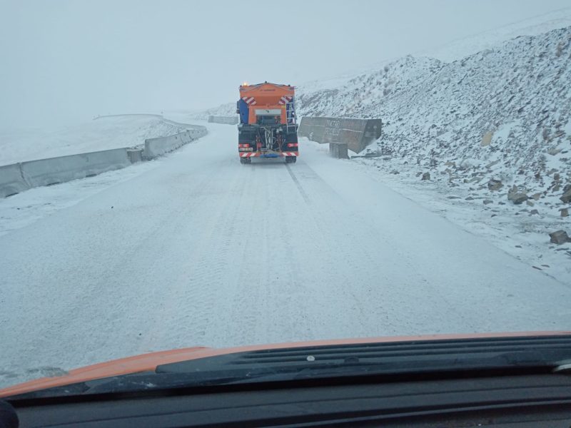 Vremea rea închide temporar Transalpina între Rânca și Obârșia Lotrului