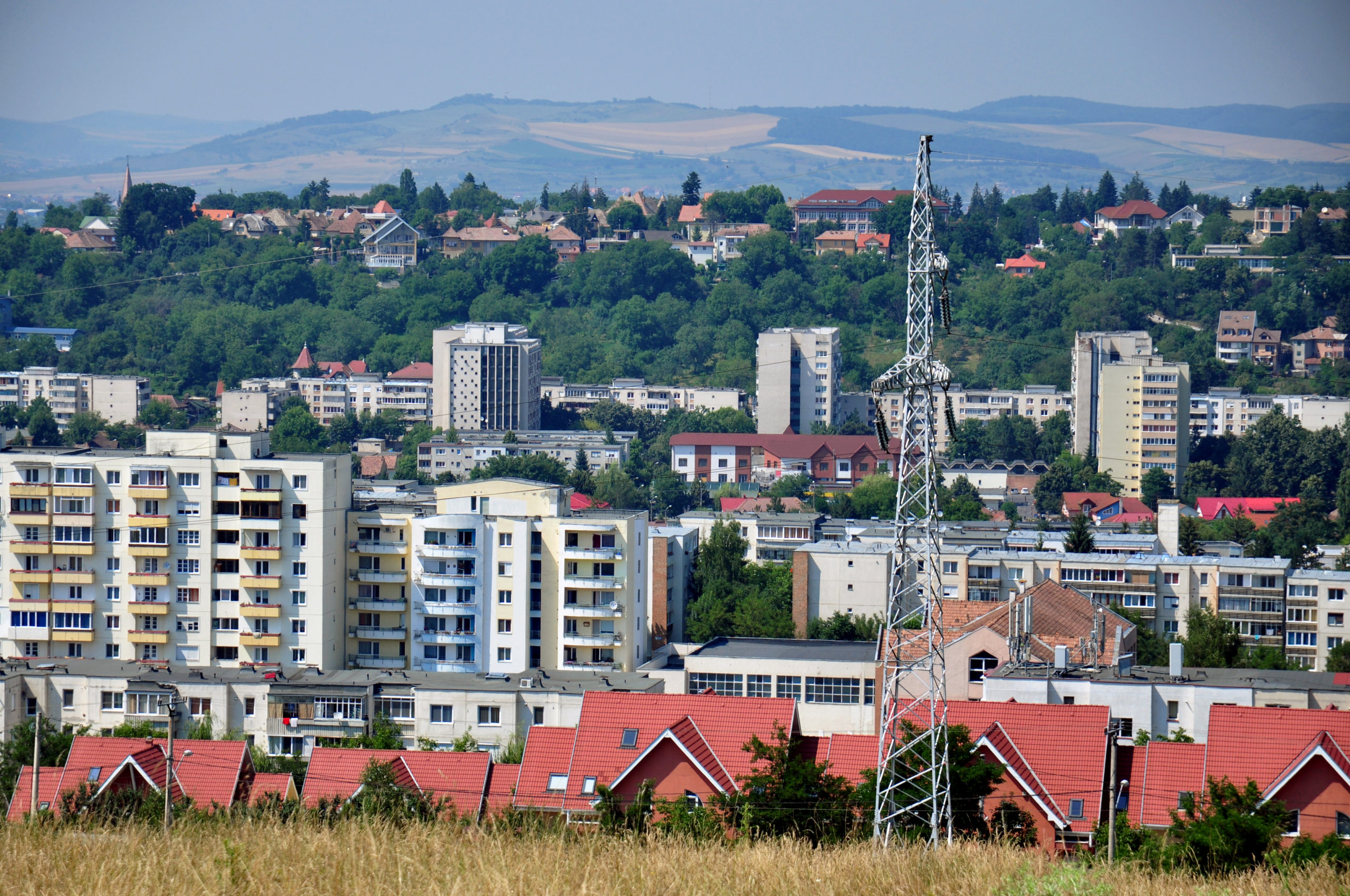 Potrivit Eurostat, România are printre cele mai mici creşteri de preţuri la spaţiile locative