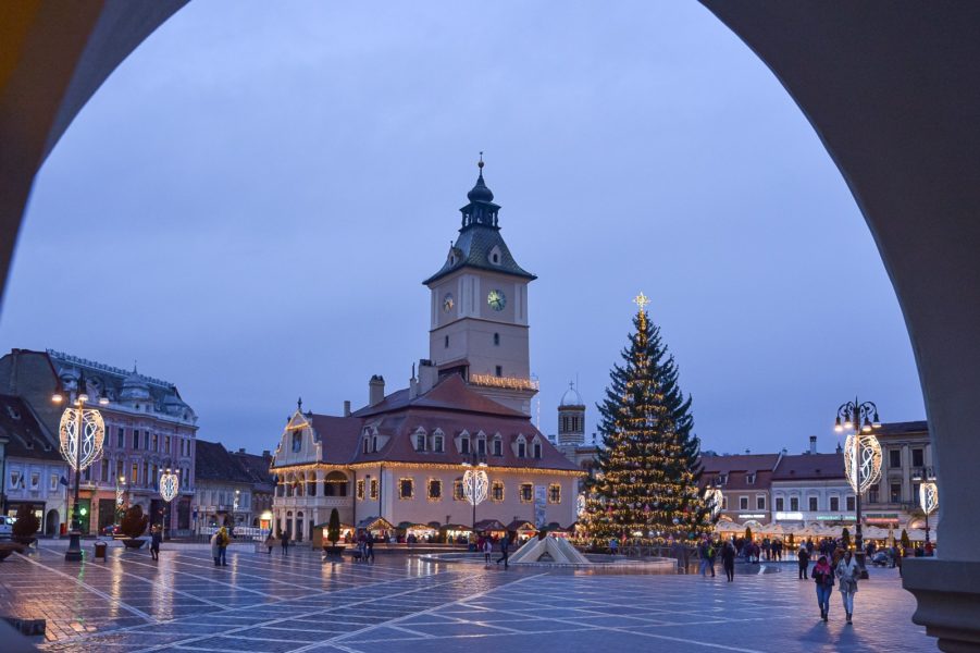 Braşovul continuă pregătirea pentru sărbătorile de iarnă