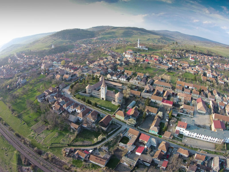 Fonduri de peste 900 de mii de euro pentru populația vulnerabilă din Racoș – Brașov
