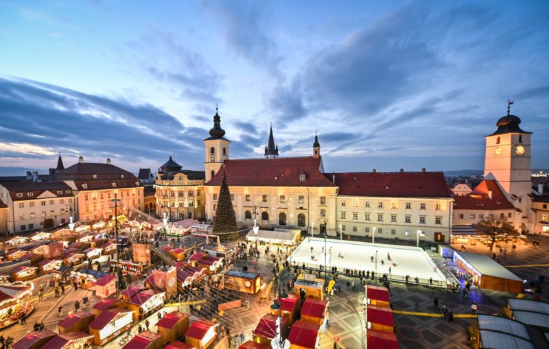 La Sibiu s-a deschis Târgul de Crăciun din Piața Mare