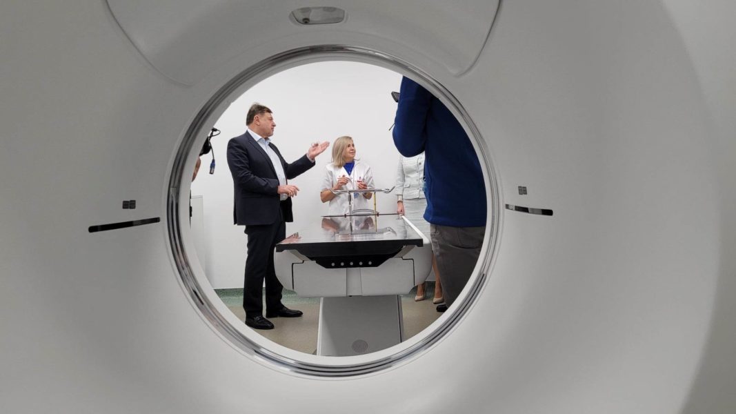 Ministrul Sănătății: românii nu vor plăti taxe suplimentare dacă vor să meargă la un anumit medic Ministrul Sănătății: românii nu vor plăti taxe suplimentare dacă vor să meargă la un anumit medic