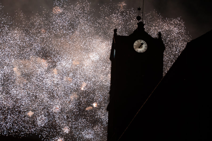 Focuri de artificii și concerte de muzică de Anul Nou în centrul mun. Sf. Gheorghe