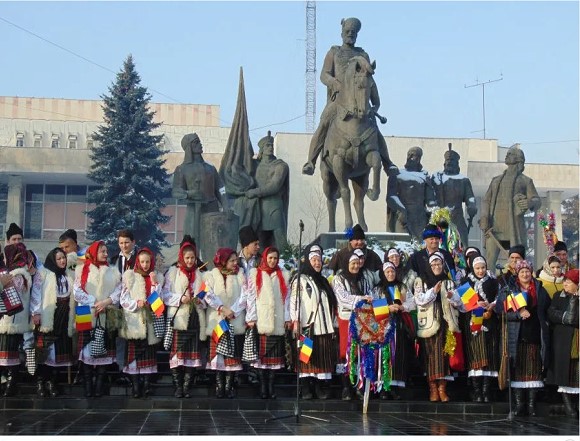 Festivalul de colinde şi obiceiuri de iarnă, la Sfântu Gheorghe şi în alte localităţi din Covasna