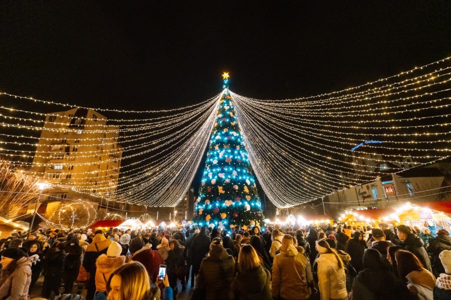 La Târgu Mureș se aprind astăzi luminile festive de Crăciun