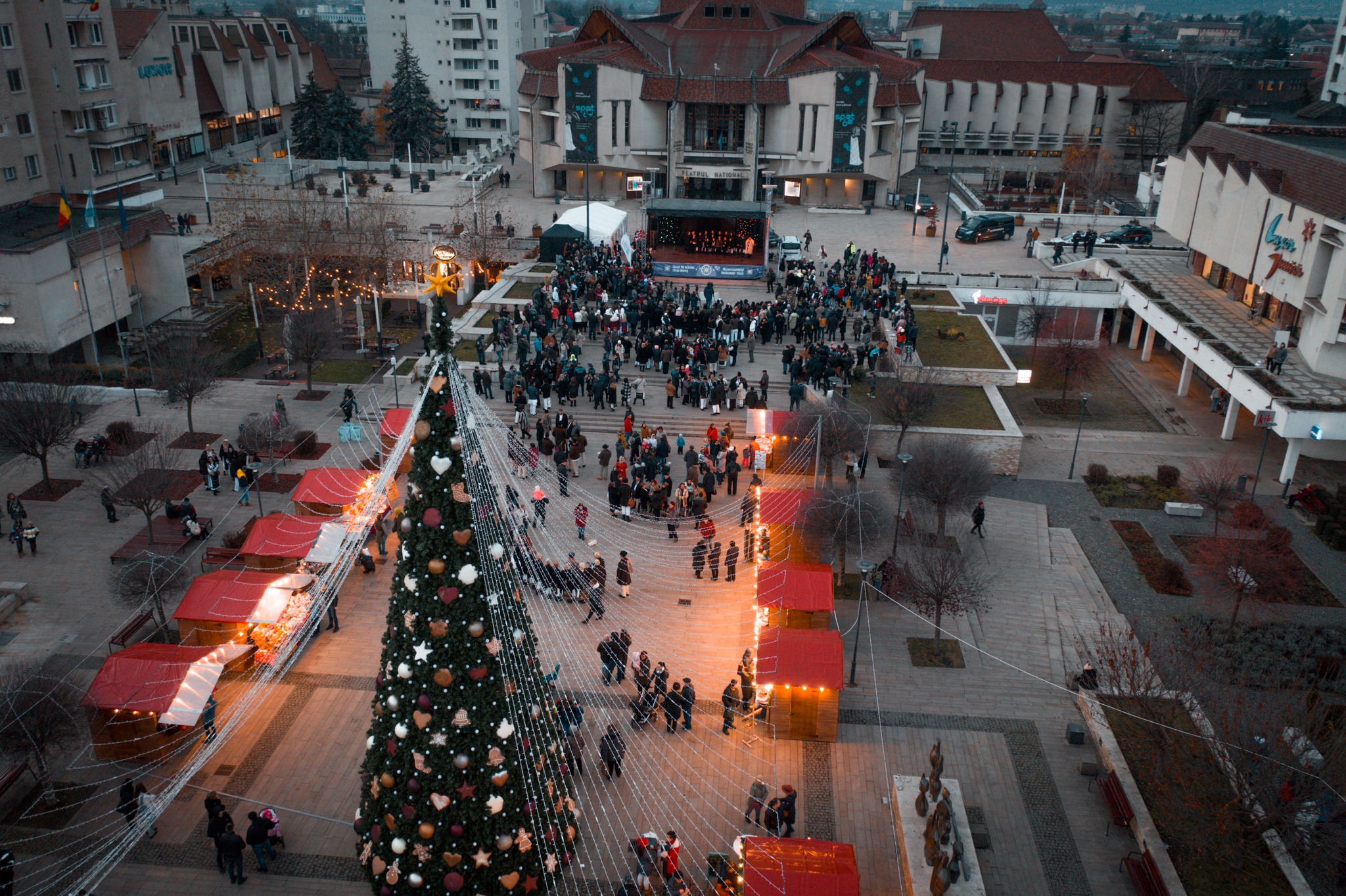Primăria Tg.Mureș a început pregătirile pentru sărbătorile de iarnă