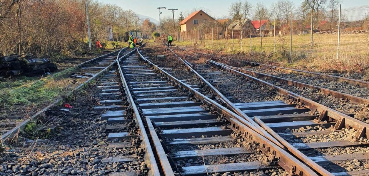 Un miliard de euro, fonduri europene, pentru modernizarea liniei de tren dintre Predeal şi Braşov