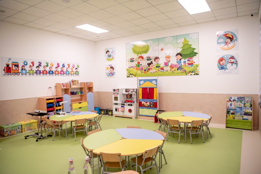 15 grădinițe din județul Mureș, beneficiare de kituri educaționale gratuite