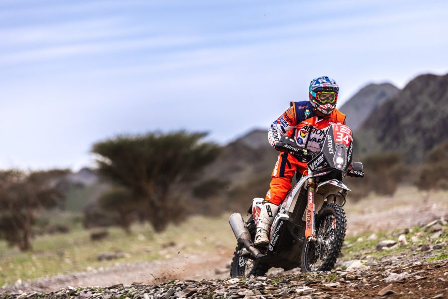 Mani Gyenes, locul 38 în etapa a 2-a a Dakar-ului
