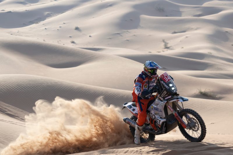Înaintea ultimelor două etape, Gyenes se menține pe 30 în Raliul Dakar