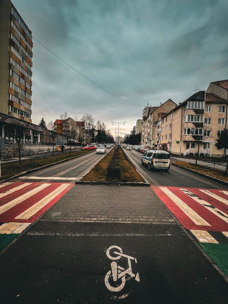 Piste de bicicletă cu o lungime de peste 11 kilometri, construite sau reabilitate, la Miercurea-Ciuc, prin PNRR Piste de bicicletă cu o lungime de peste 11 kilometri, construite sau reabilitate, la Miercurea-Ciuc, prin PNRR