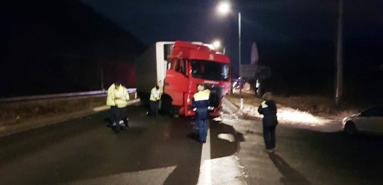 Trafic rutier blocat pe DN1, la ieșire din Brașov către Predeal