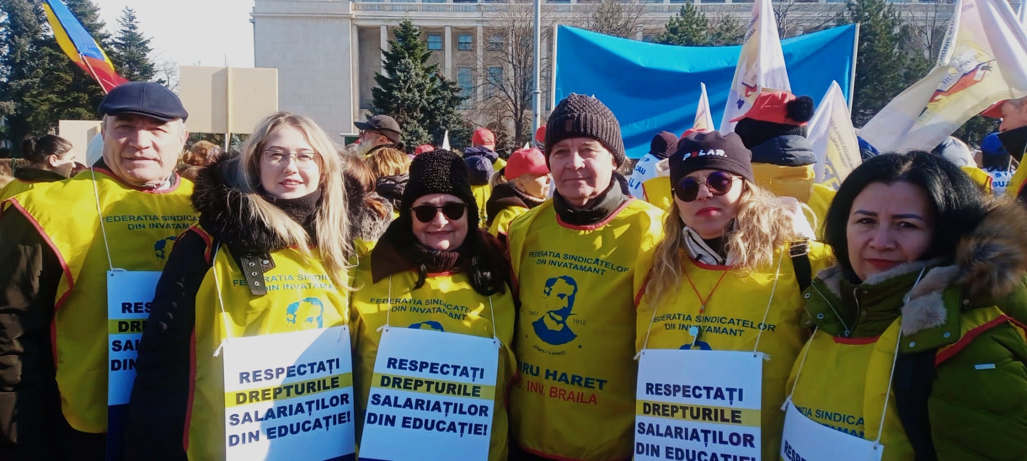 Sindicaliștii mureșeni din educație protestează în fața Guvernului