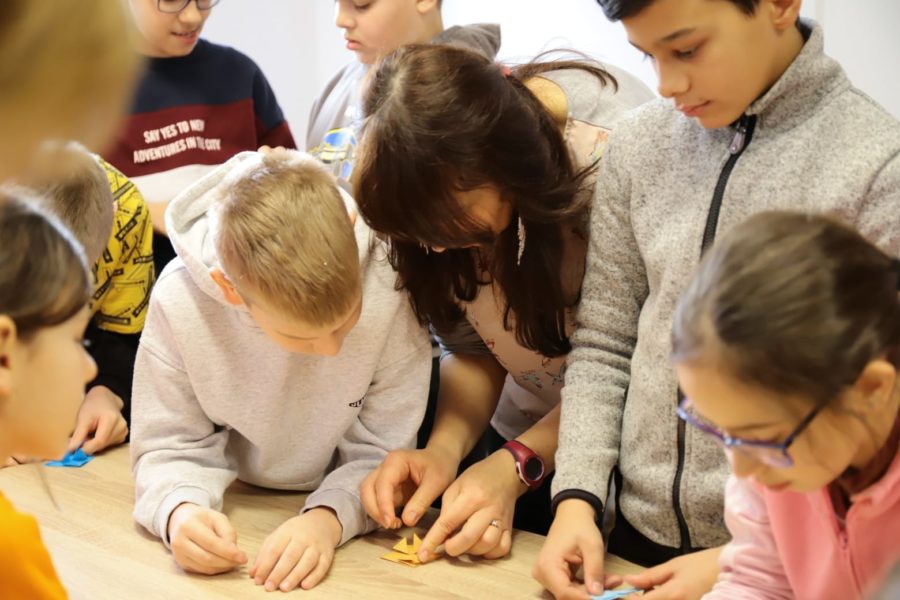 Creativitate și intuiție prin Origami, la Muzeul Județean Mureș
