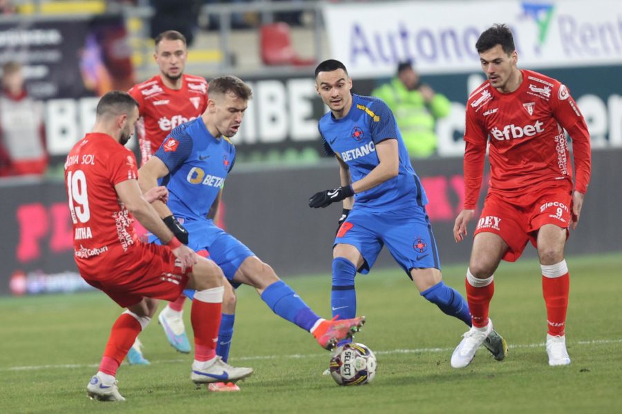 Lupte grele în SuperLiga de fotbal