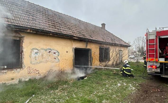 Incendiu la o clădire dezafectată din Târnăveni