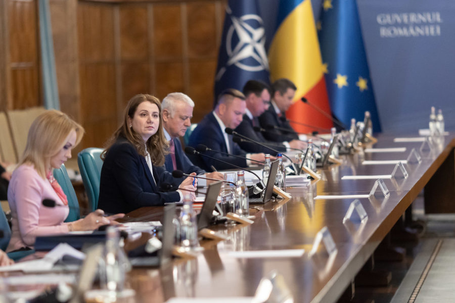 Noile legi ale educaţiei au fost prezentate, ieri, în Guvern după luni bune de aşteptare