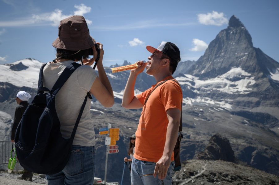 Regulile elvețiene obligă Toblerone să scoată imaginea vârfului Matterhorn de pe ambalaj