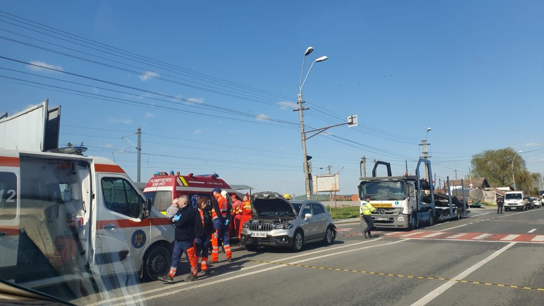Circulație blocată pe un sens la Albești