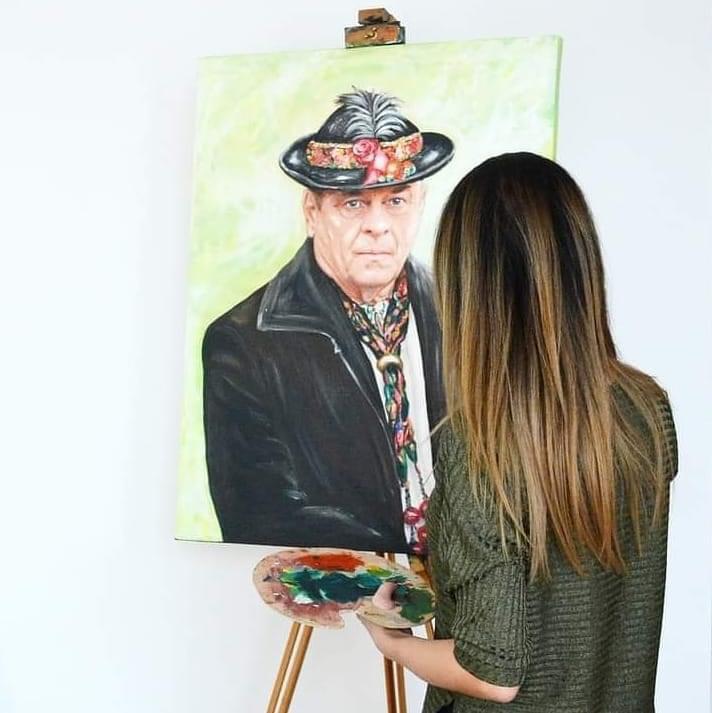 Concurs de fotografii în costum tradiţional