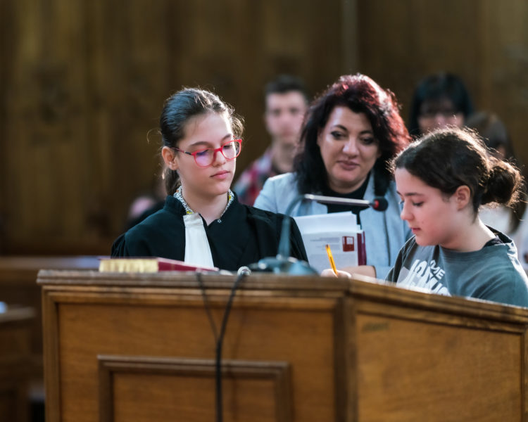 Avocații mureșeni se implică în lupta împotriva drogurilor