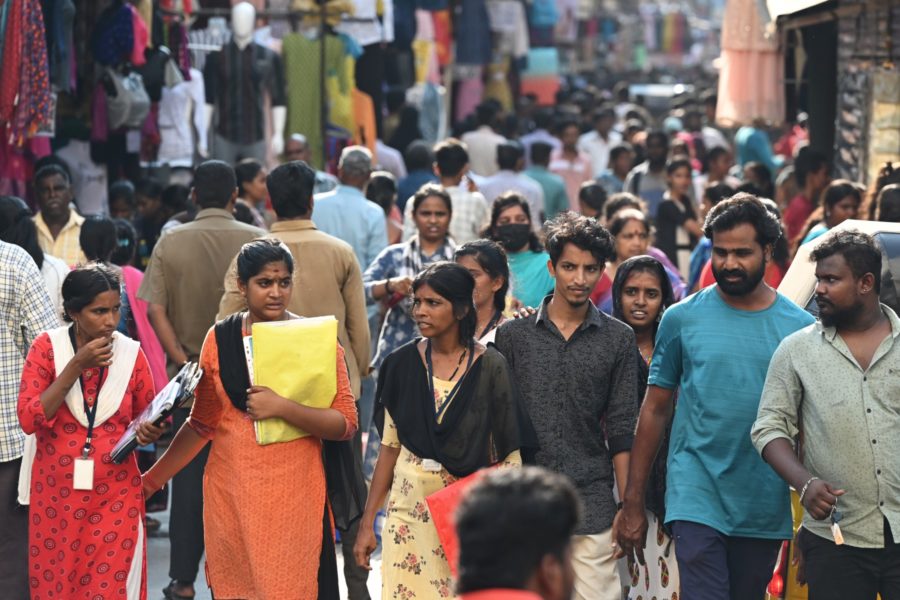 India urmează să devanseze China și să devină cea mai populată țară din lume