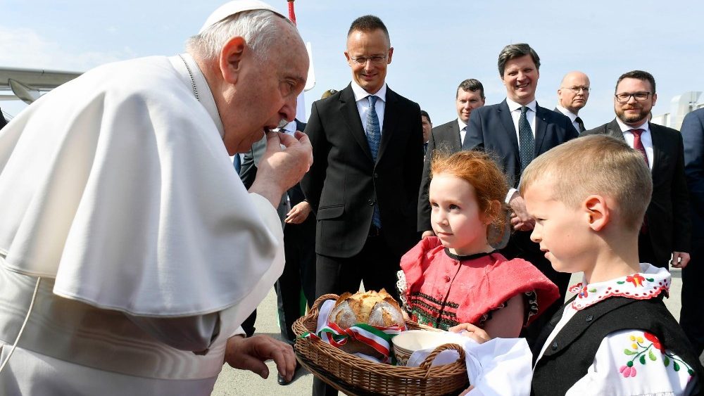 Papa Francisc a lansat azi un apel pentru regãsirea spiritului european și a denunțat pericolul naționalismului Papa Francisc a lansat azi un apel pentru regãsirea spiritului european și a denunțat pericolul naționalismului