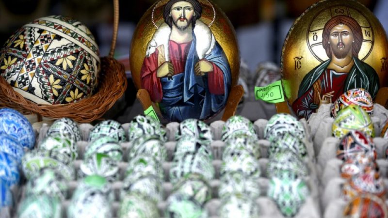 Refugiații ucraineni din județul Mureș celebrează Sărbătorile Pascale cu gândul la Pace și Speranță