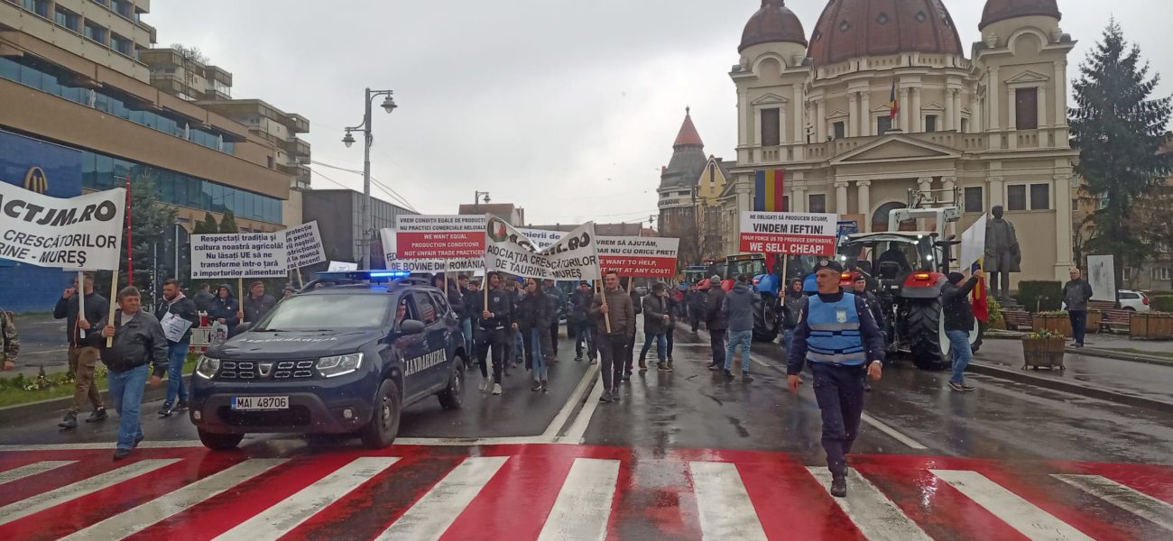 Proteste ale fermierilor în centrul municipiului Tg.Mureș