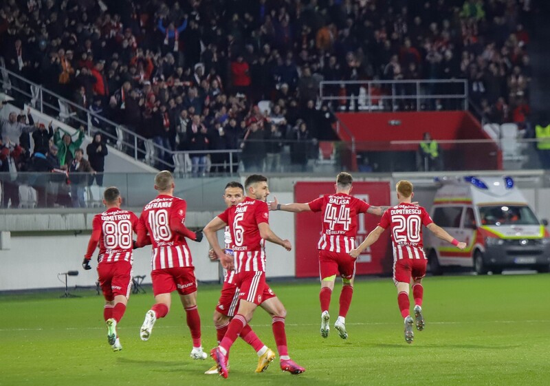 Sepsi și FCSB se înfruntă în play-off-ul Superligii Sepsi și FCSB se înfruntă în play-off-ul Superligii