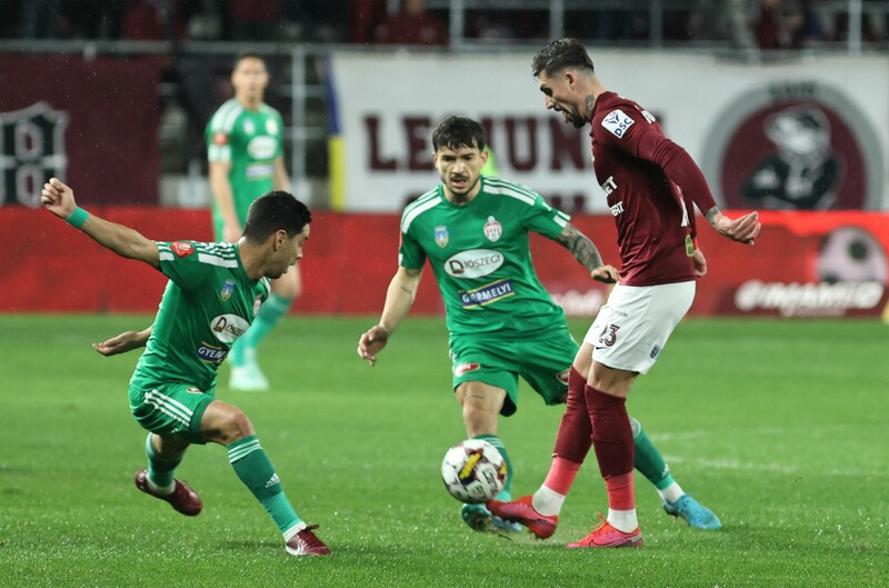 Sepsi și Rapid se înfruntă în play-off-ul Superligii