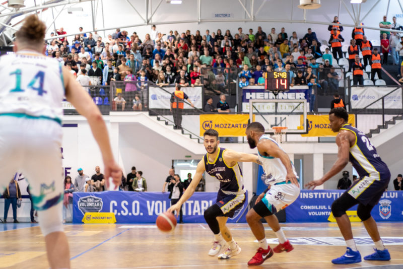 CSU Sibiu, calificată în semifinalele Ligii de baschet