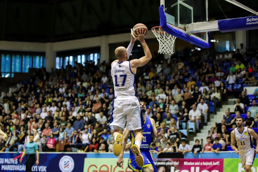 Baschetbaliștii mureșeni, victorie la scor în campionat