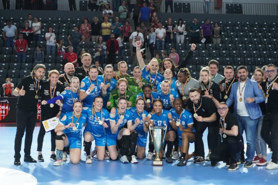 Handbal feminin: CSM București a luat și Cupa