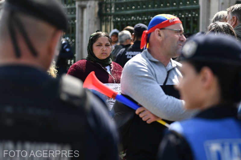 Amenzi date participanţilor la protestul neautorizat şi violent organizat de AUR