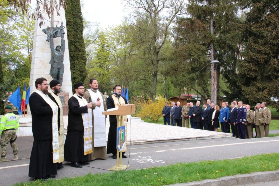 Câteva zeci de persoane la ceremonialul de 9 şi 10 Mai de la Miercurea-Ciuc