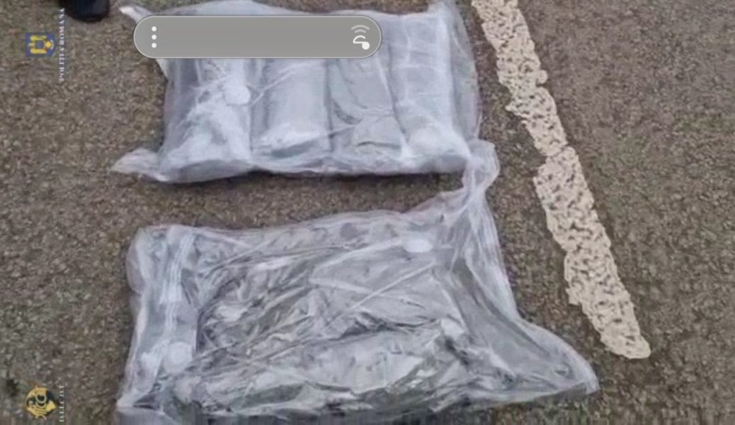Percheziţii în judeţele Bistriţa-Năsăud, Mureş şi Cluj, la persoane suspectate de trafic de droguri