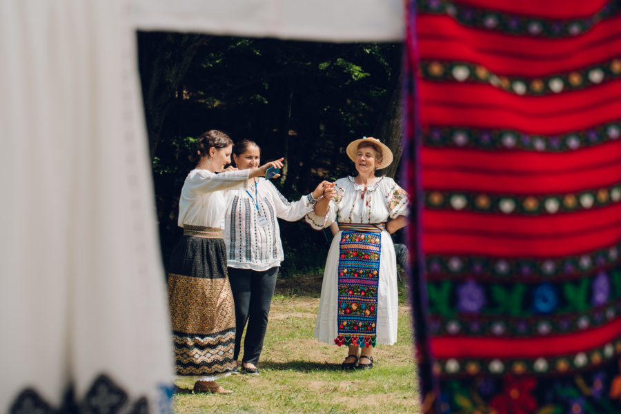 Vizitatorii îmbrăcaţi în costum popular vor beneficia de acces gratuit în Muzeul ASTRA