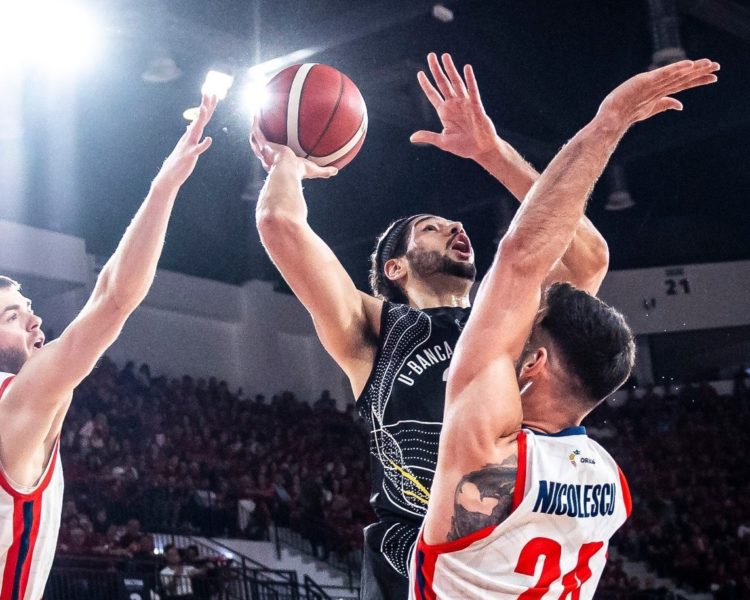U-BT Cluj, prima victorie în finala Ligii de baschet