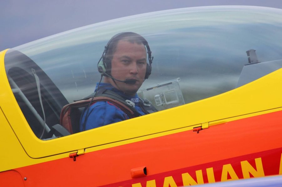Fiul fostului cosmonaut Dumitru Prunariu va pilota primul avion care va ateriza pe noul aeroport de la Ghimbav – Braşov