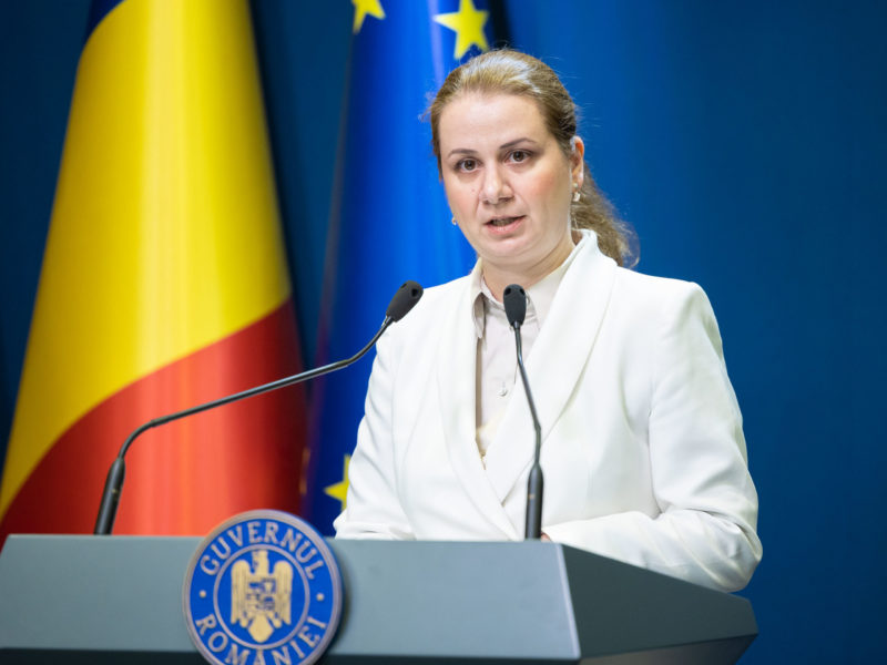 Ministrul Educaţiei, Ligia Deca, vrea să digitalizeze evaluarea pentru toate examenele naţionale
