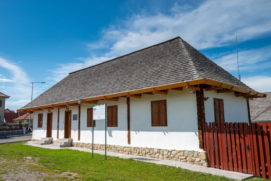 224 de ani de la începerea construirii primei Şcoli confesionale româneşti din Sfântu Gheorghe
