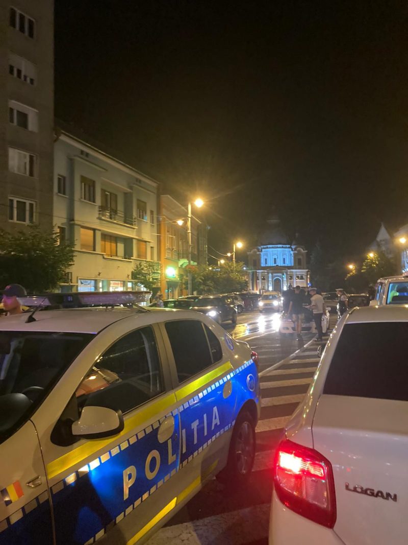 Zece permise de conducere, reținute aseară de polițiștii din Mureș Zece permise de conducere, reținute aseară de polițiștii din Mureș